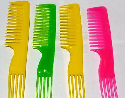 Picture of Color fork comb 12